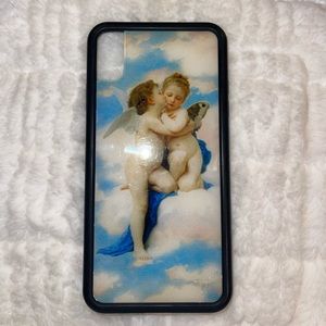 Wildflower Angels case that fits an I phone XS max.